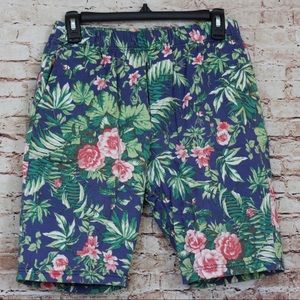 Men’s tropical floral shorts